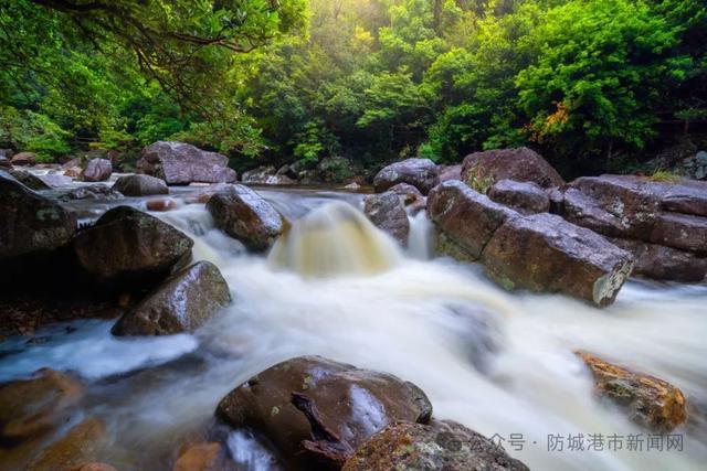 千帆竞发防城港 开海畅游海边山！快来防城港探索这些旅游宝藏！！！