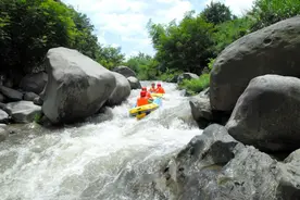 漂流享清凉 河南太行大峡谷端午假期旅游热图片