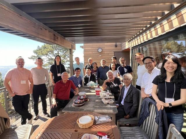 以获得“教学奖”自豪的数学家：功夫放慢，学问才能做深