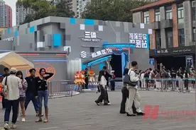 5天1万人次！四光年外藏匿的“三体文明”奔赴成都开展，成顶流打卡地图片