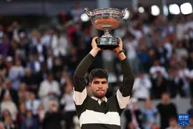 创纪录的5小时29分钟——阿尔卡拉斯卫冕法网冠军图片