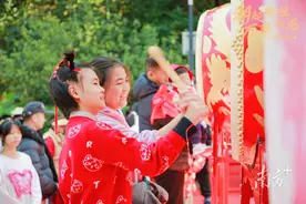 大年初一敲响福鼓，来大良青云塔登高接好运图片