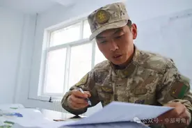 战位风采｜一颗匠心护卫“铁甲战神”图片