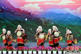 云南民族团结之花绽放中缅边境芒市图片