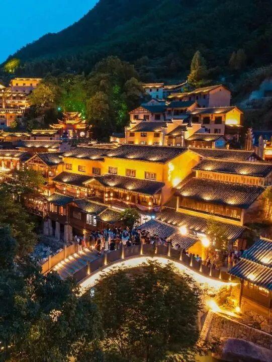 到江西，知中国！这次海外“出圈”的，正是中国江西的“望仙谷”！