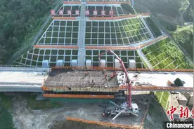 西十高铁湖北段建设取得重大节点性进展图片