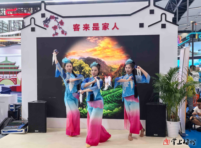 2025广东国际旅游产业博览会在广州举行 梅州获两个奖项多项荣誉