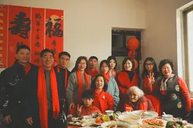 五代同堂为老人庆生日，温州瑞安100岁奶奶的长寿秘诀亮了图片