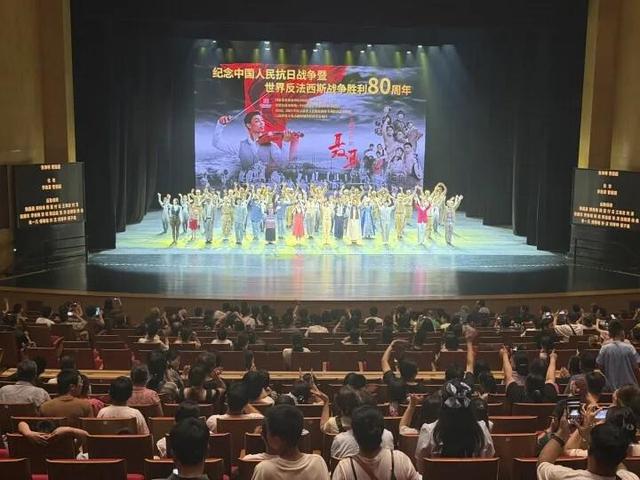 超130场活动 迎220万游客……2025华侨城旅游狂欢节里的云南答卷