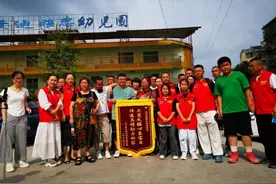 泪目！寻子30年从未放弃，母子一起回家：“有史以来最开心的一天”！图片