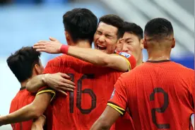 梦幻？梦醒！四万八千名球迷到场助威，国足再次让人失望图片