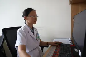泰安市中心医院：托起明天的太阳 努力让患儿重获“新生”图片