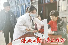 “医靠”进村，健康“加码”——攸县推动医疗资源下沉工作见闻图片