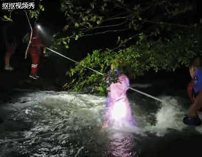 暴雨夜多名驴友受困！紧急救援接连上演……