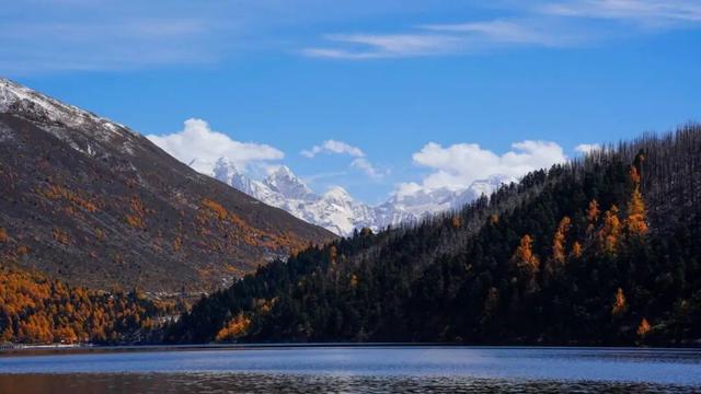 来甘孜南北川越线，超前点播初秋美景！