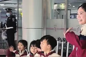 火出圈的湖南“小辣椒”离哈返长 向全国各地朋友们发出诚挚邀请图片