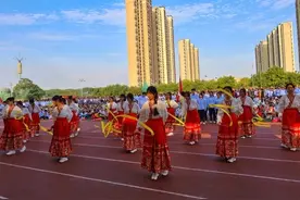 班班有特色、人人来展示，这样的“入场式”有点不一样！图片
