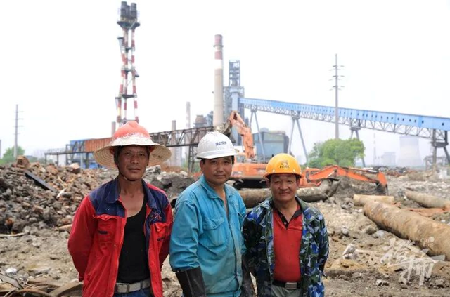 杭州这块“雪地”太火爆，一天突破30000人次！最新提醒：错峰出游