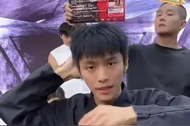 小杨哥直播间卖爆的“香港美诚月饼”，在香港买不到？产品已下架，官方介入调查图片