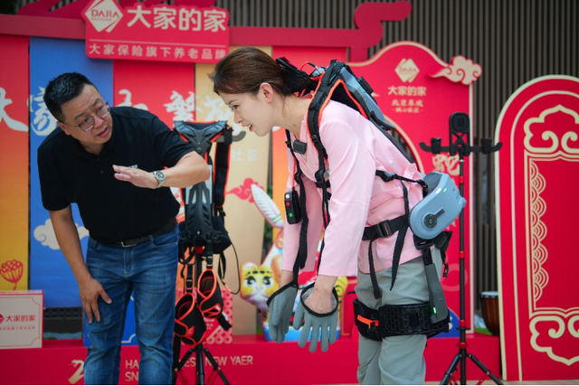 《流浪地球》中的黑科技进入养老业，我们离机器人养老还有多远？