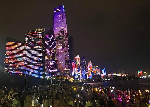 从晨光到夜色，收获一座城的温柔