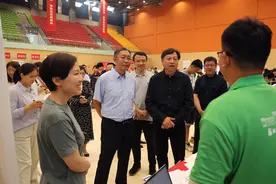 北京信息科技大学迎来2023级新生图片