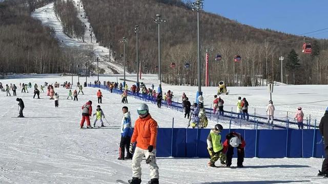省媒看白山 | 吉林日报：白山——“长白山之冬”冰雪旅游季启动