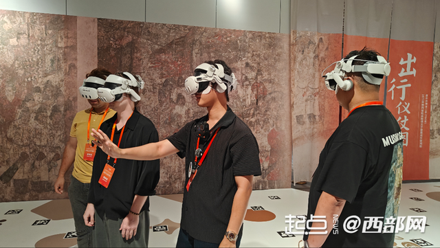 数智文遗陕西行｜VR唐墓壁画 多媒体装置 陕历博秦汉馆打造沉浸式文博新体验