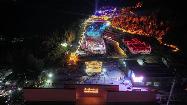 铁血红安，“艺”起奔赴：一场流量与文化的双向赋能