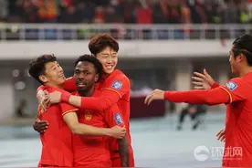 【图集】世界杯亚洲区预选赛，中国男足4-1击败新加坡队图片