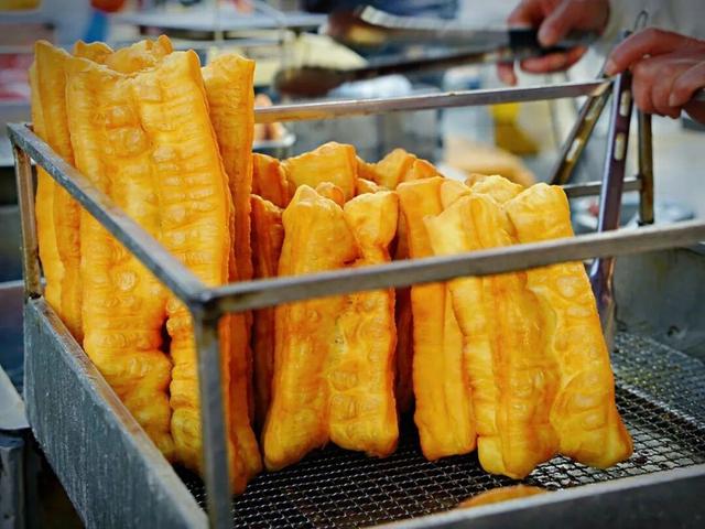 威海人气最旺的早市之一，连游客都说“必打卡”！