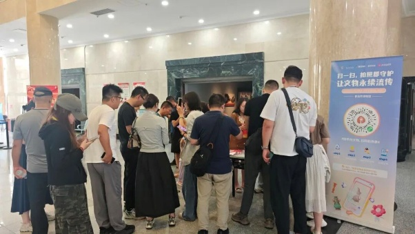 “青博之夏”的朋友圈有多广？从场馆、校园到社区、地铁，到处都有“搭子”