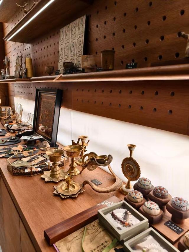 在杭州街头C位出道！最近这几个地方有点热闹，你去打卡了吗