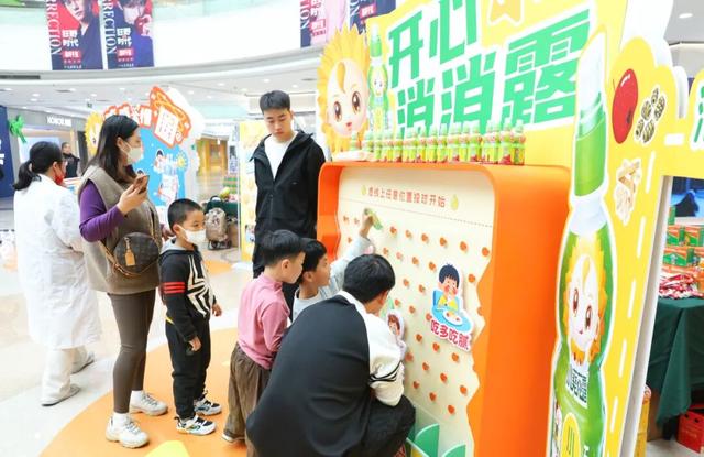 周末亲子时光！来临沂河东吾悦广场：看表演、玩游戏，流感季守护健康更安心！