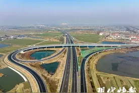 苏中多了一条南北新通道！阜宁至溧阳高速公路建兴段通过交工验收图片