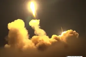 伊朗发射高超音速导弹 称“完全控制以色列领空”视频封面