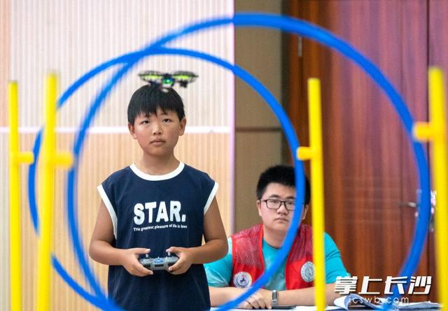 科技小达人集结！省少儿才艺大赛总决赛上演“未来之战”