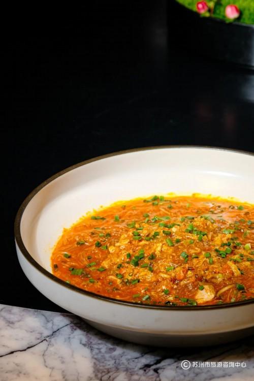 炖花胶汤可以和大闸蟹一起吃吗 2025年花胶能与大闸蟹同吃吗