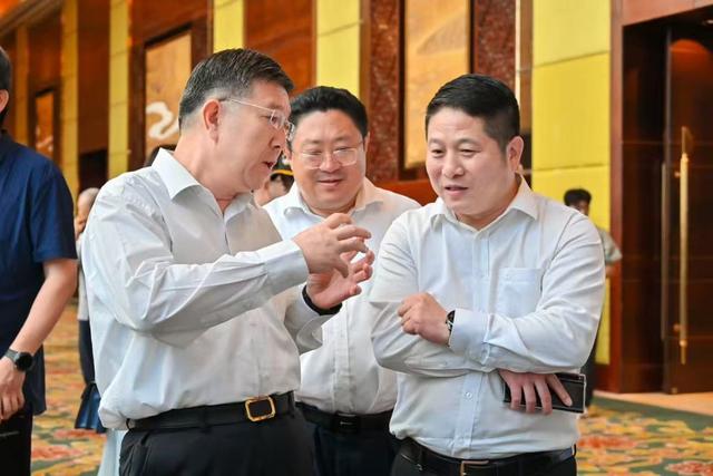 智启新元，创见未来！青岛举办融链固链建链常态化行动人工智能产业链专场对接会