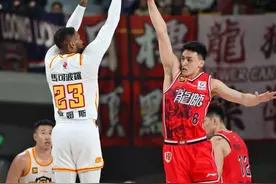 专访CBA广州龙狮何振轩：逆风局更显定力，底气来自广州这座城市图片