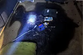 北京一居民家中插线板突然“发火”！速查家中有没有这个隐患→图片