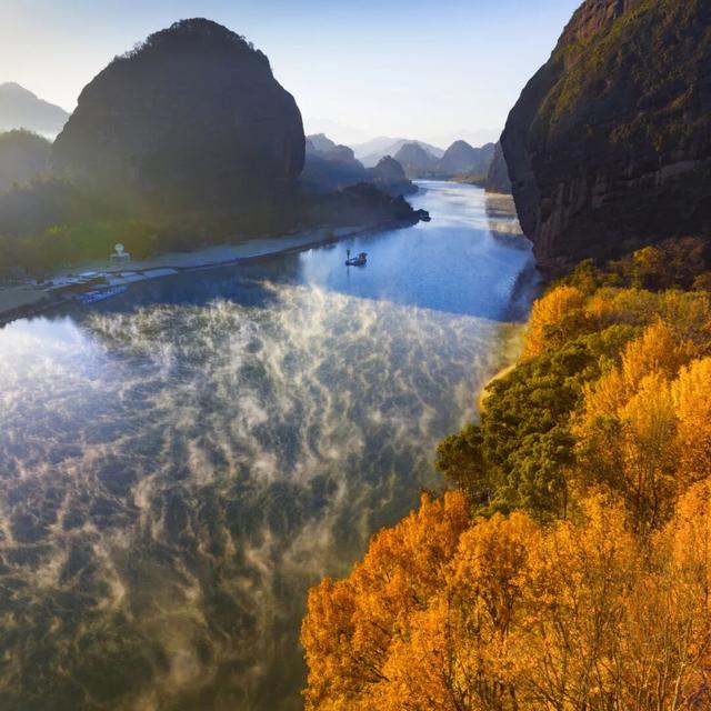 登高望远在龙虎，重阳遇见好秋光！