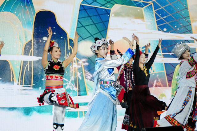 2025年“全国媒体达人云南行”宣传推广活动启动仪式在昆明举行