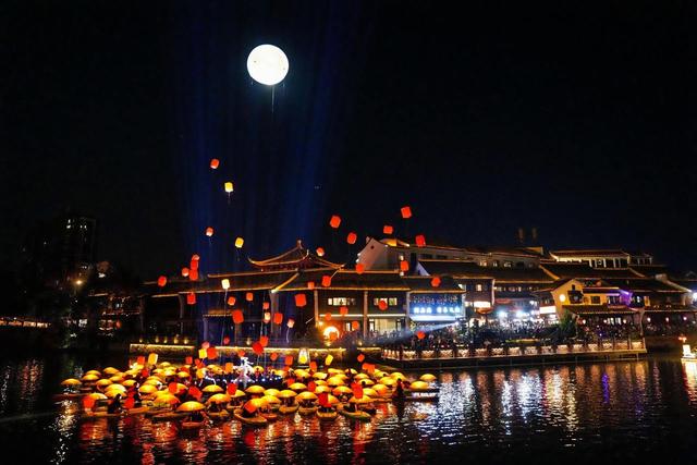 中秋夜来海宁看水上迎灯！
