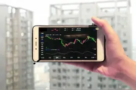 多人超过1000万元，有人自降到1万元，行业一波三折，房企高管薪酬跌宕起伏图片