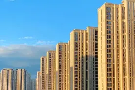 全国商品房销售额连续6个月降幅收窄，“房价回稳迹象初步显现”图片