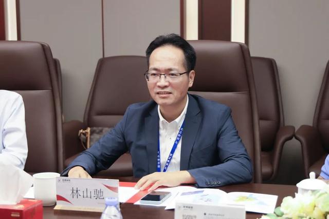 广西壮族自治区钦州市委书记钟畅姿带队到宏景科技考察调研