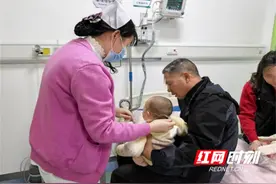 医疗服务提升年丨宝宝惊险一刻！永州市妇幼保健院医护急救脱险图片