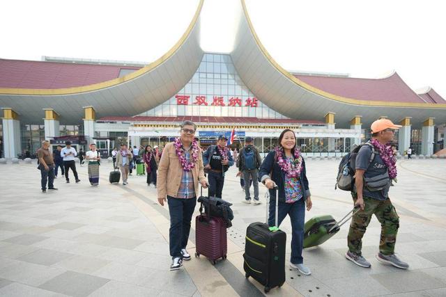 交通织密“连心网” 云南成东南亚游客热门旅游地