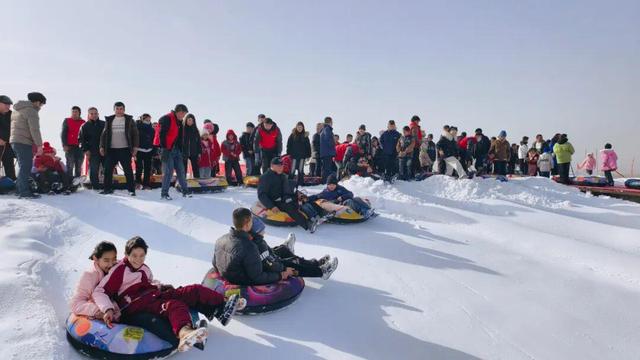 疏勒县：冰雪搭台聚人气 消费升温经济暖